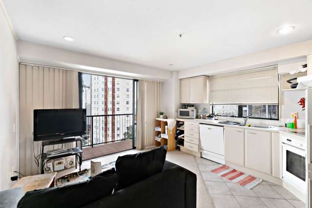 8d/6 Whitaker Place Grafton_2