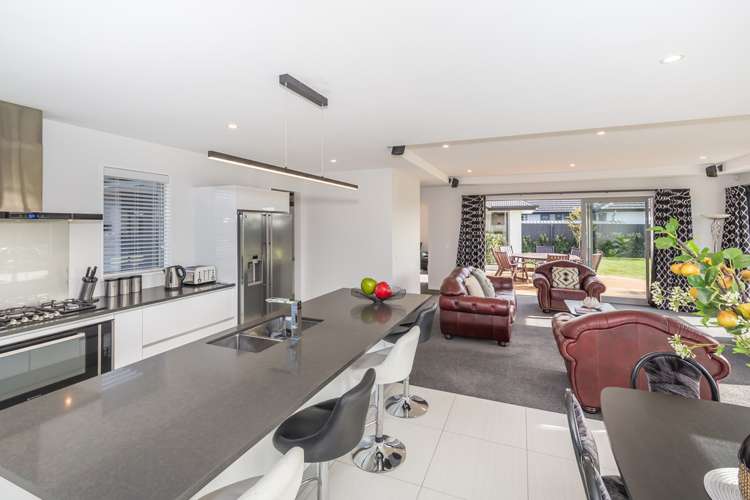 13 Coutts Lane West Melton_21