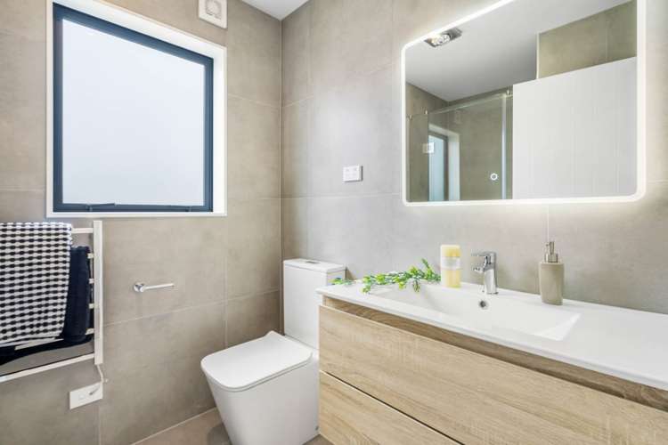 4/135 Lancaster Road Beach Haven_15