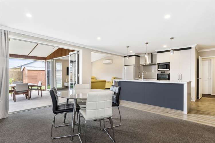 8 Tuaia Street Pyes Pa_10