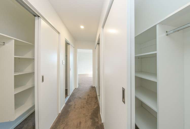 2 Azzurro Way Flat Bush_17