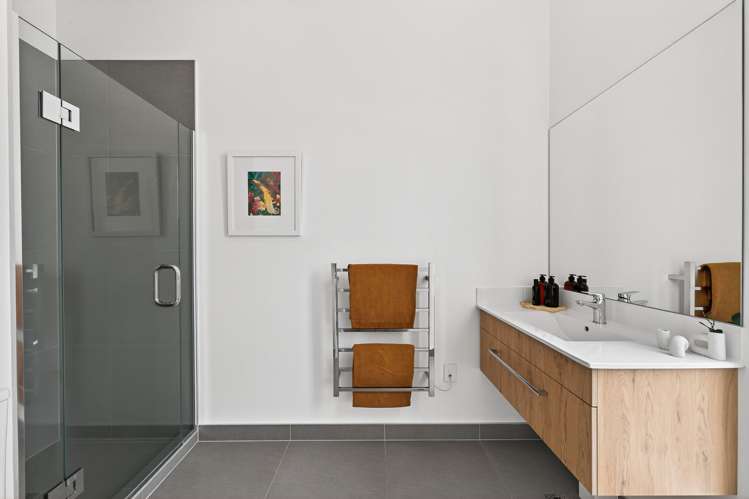 7/4 Glen Atkinson Street St Heliers_11