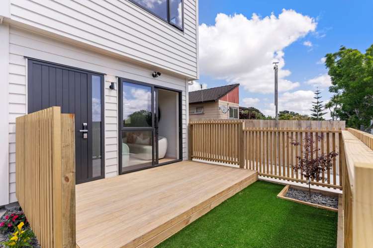 8B Devonshire Road Unsworth Heights_16