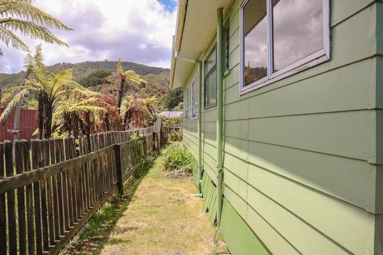 1 Ross Street Dunollie_41