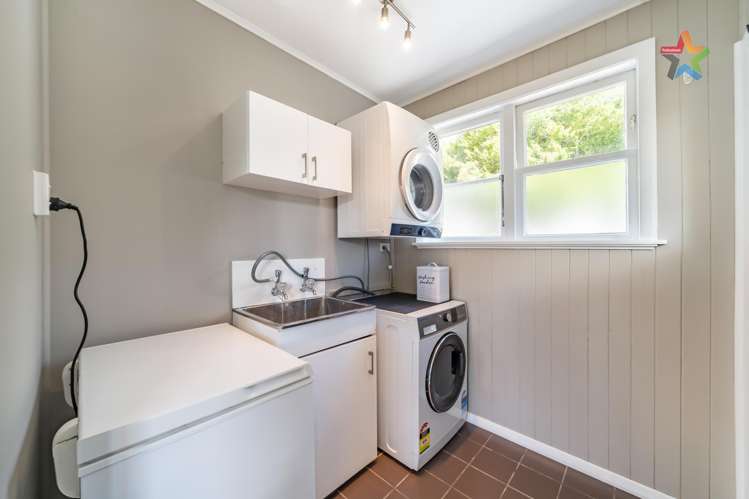 13 Chapman Crescent Naenae_10