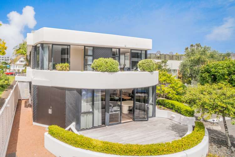 2/10 Marau Crescent Mission Bay_11