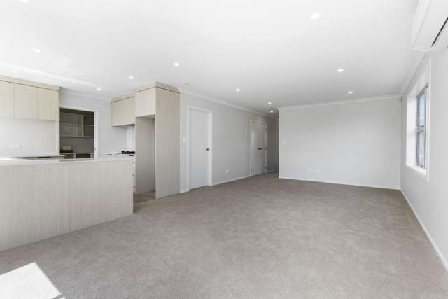 37 Ogilvie Avenue 1053_4