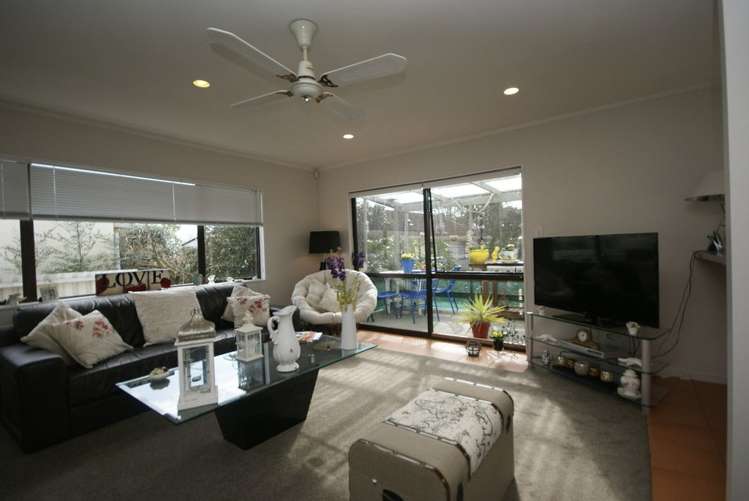 2/33 Marr Road Manurewa_12