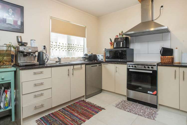 11a Coates Crescent Panmure_7