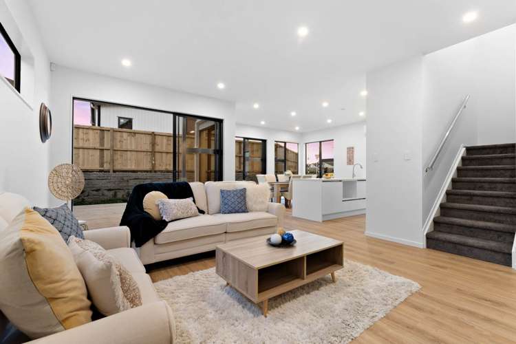 5 Taiororua Avenue Massey_6