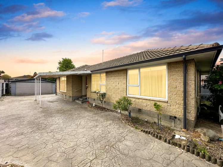 8 Davidson Crescent_0