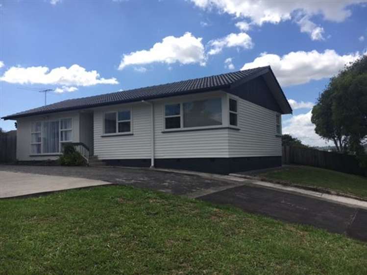 5 Okataina Street Pakuranga Heights_12
