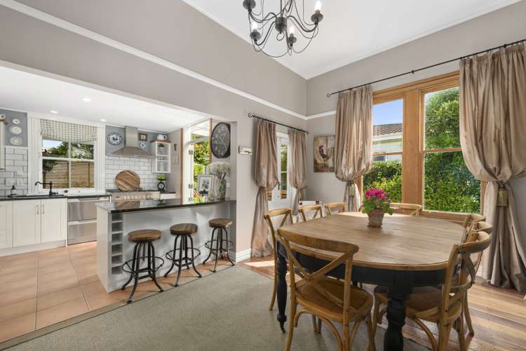 2 Barton Road Heretaunga_16