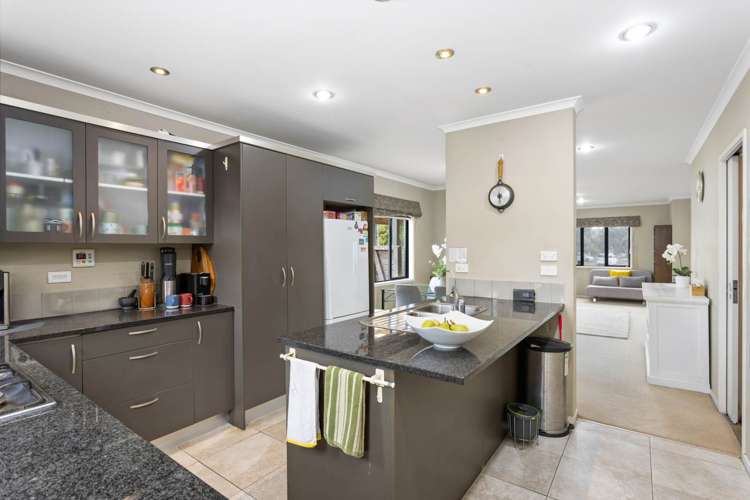 131 Fernhill Way Albany_12