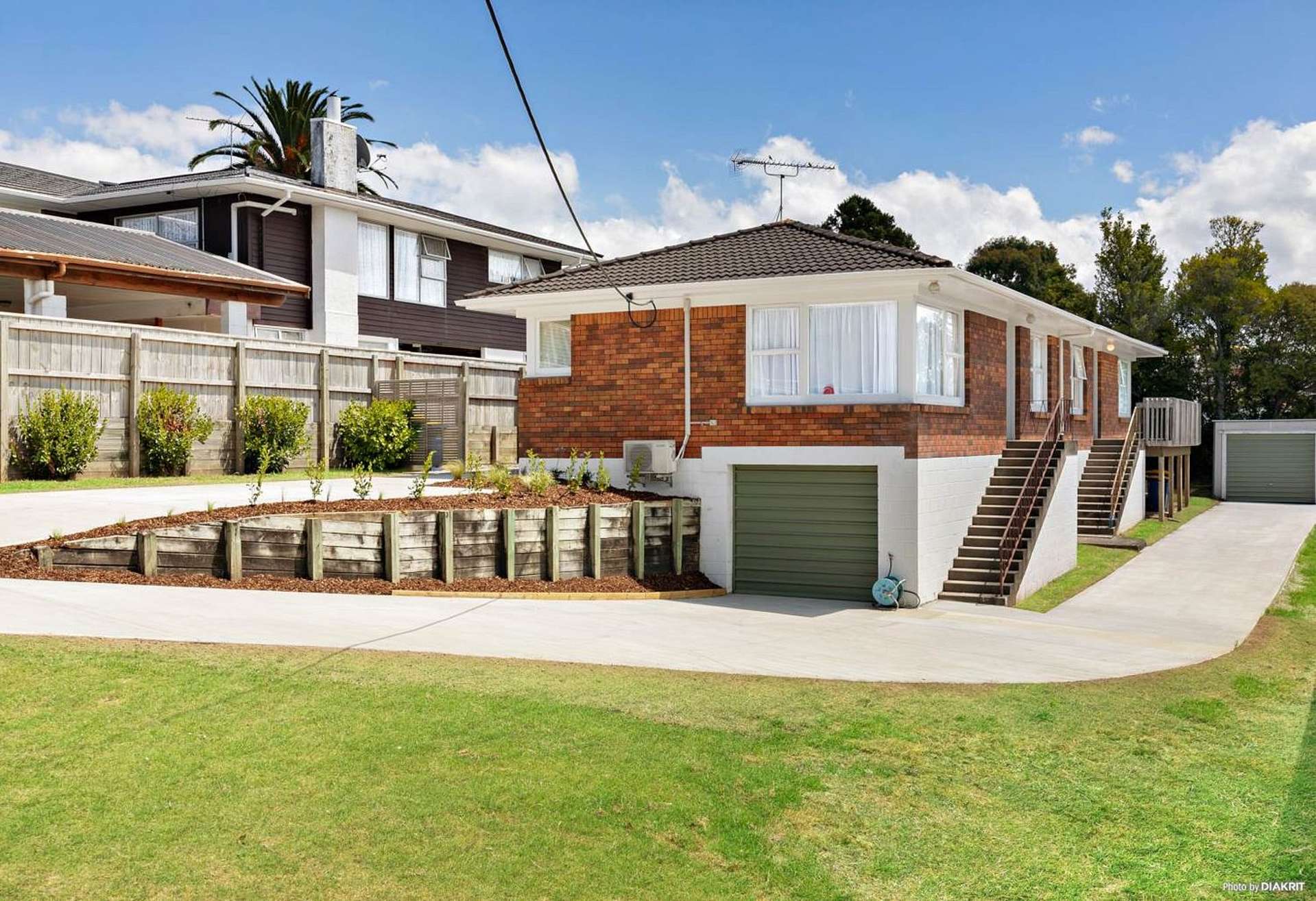 1/84 Archers Road Glenfield_0