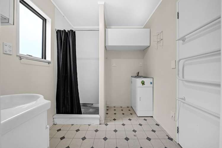 9 & 9A Sherie Place Howick_26