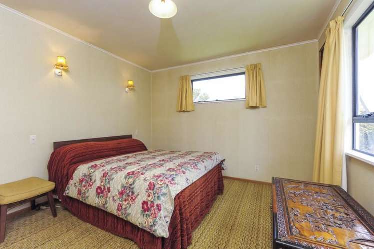 24 Montmere Avenue Te Atatu Peninsula_13