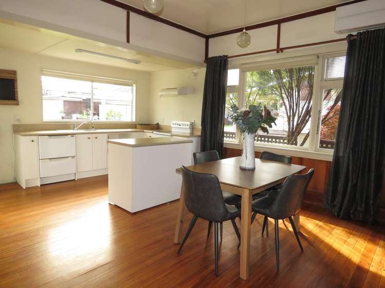 74 Church Street Reefton_19