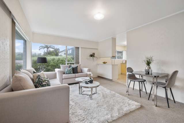 2/4 Yarra Place Botany Downs_3