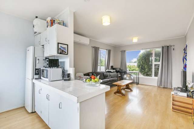 6/25 West Coast Road Glen Eden_3