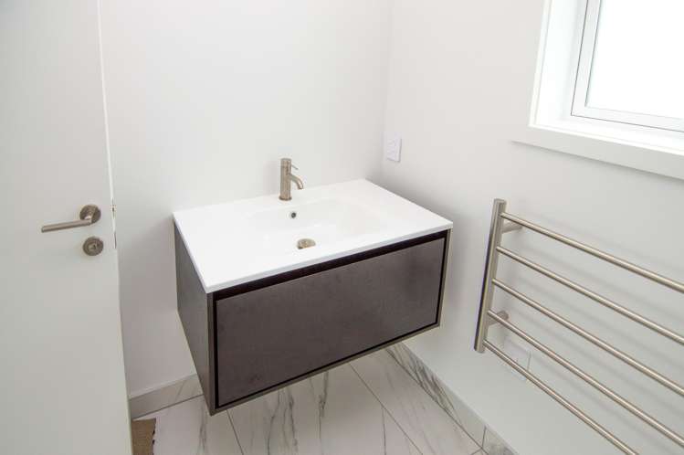 86 Bridge Street, Relocatable House Only Bulls_8