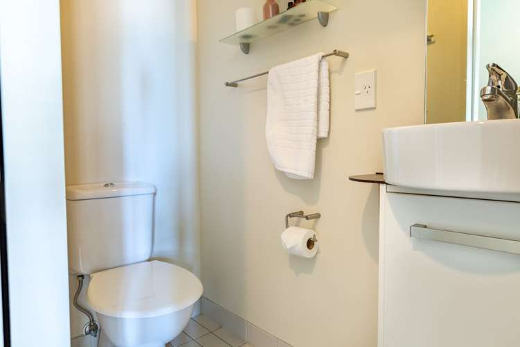 910/10 Waterloo Quadrant Auckland Central_8