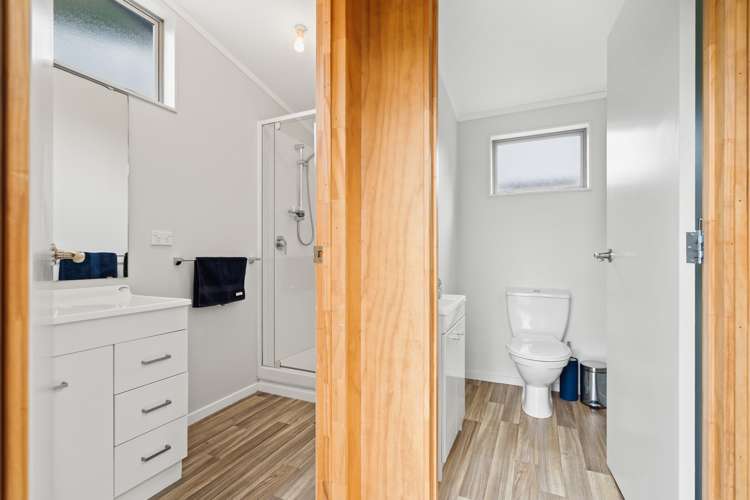 8 Ringer Avenue Matapouri_14