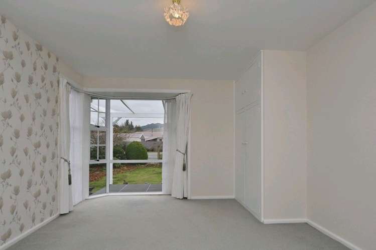 127 Main Street Oxford_12