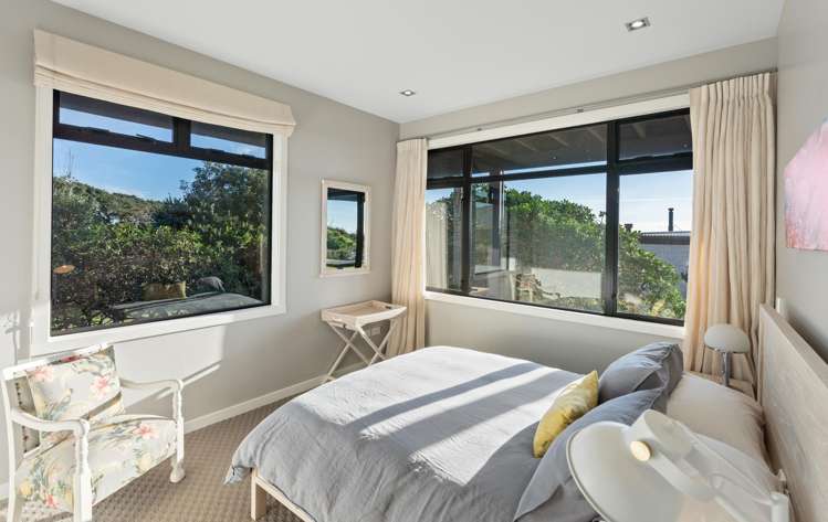 8 Beachview Grove Peka Peka_28