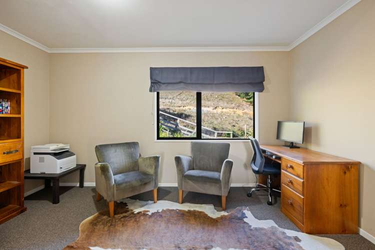 84 Highbrook Way Whatawhata_11