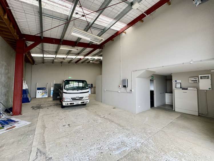 A/9 Manga Road Silverdale_1