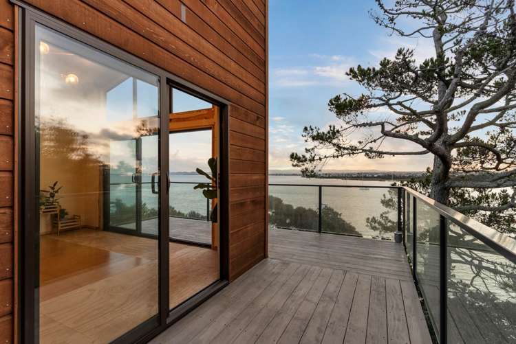 130 Aeroview Drive Beach Haven_14