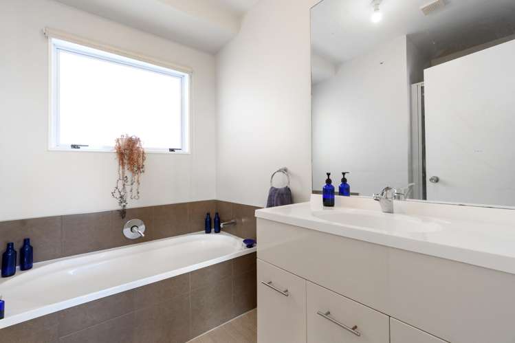 17a Meander Drive Welcome Bay_10