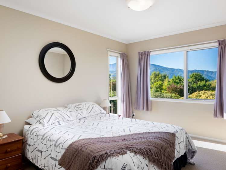 5 Shoreline Place Rarangi_11