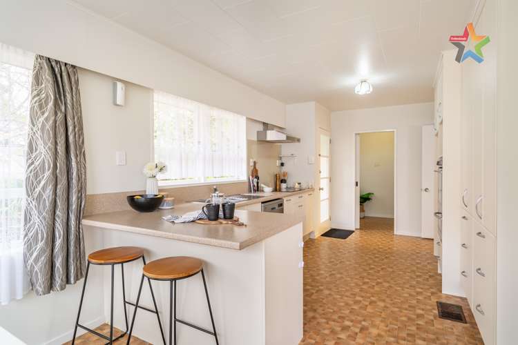 8 Robson Street Stokes Valley_2