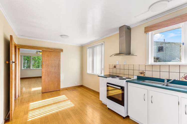 20 Stokes Avenue Te Atatu Peninsula_11