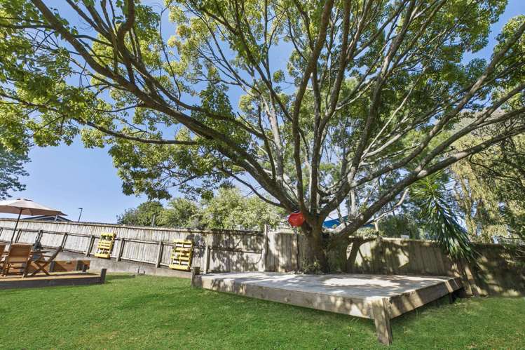 52 Redcrest Avenue Red Hill_16