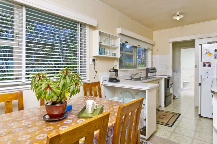 2/13 Liston Street Northcote_16