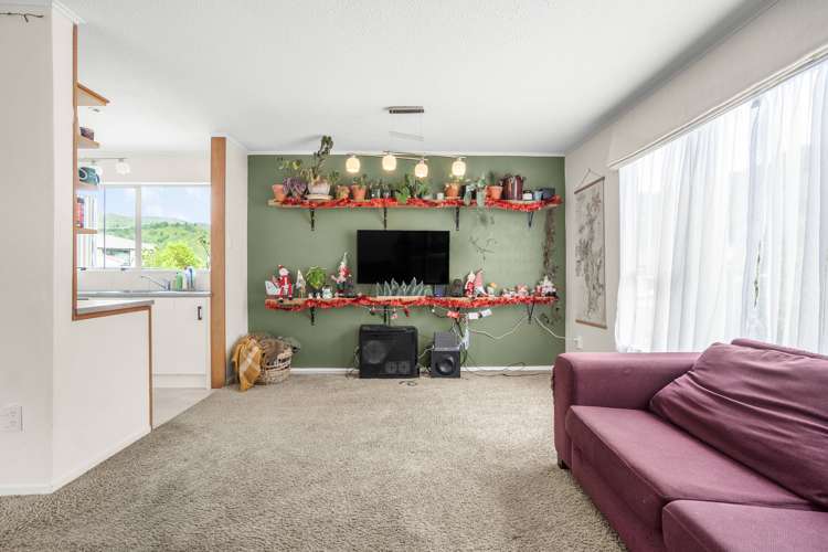 2 Ely Grove Wainuiomata_6