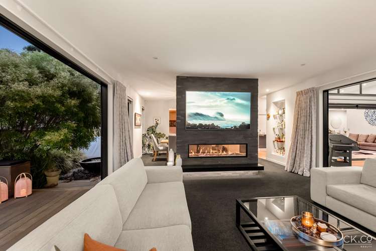 6 Te Ahi-Parera Place Korokoro_4