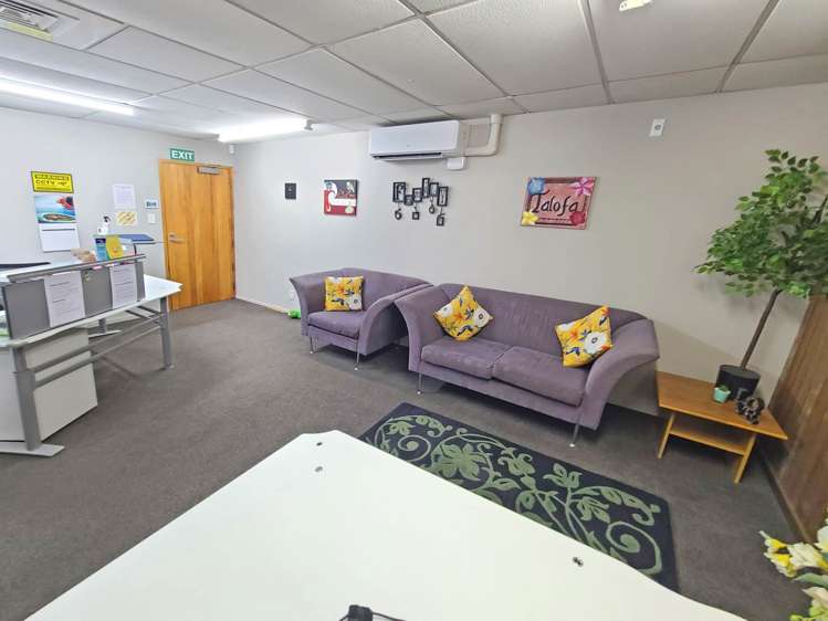 Office A/2-10 Rushgreen Avenue Papakura_1