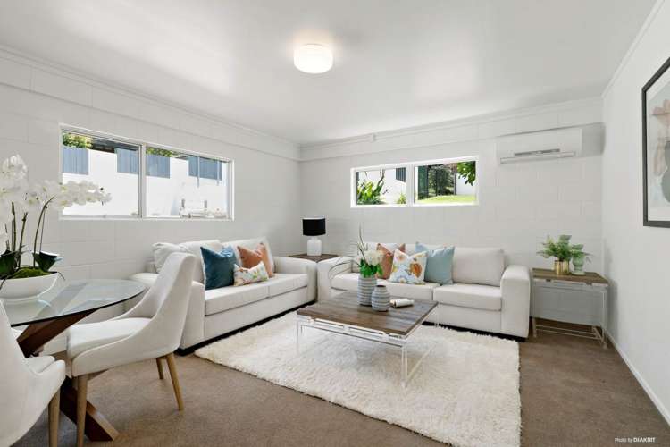 11 Nui Mana Place Te Atatu South_12