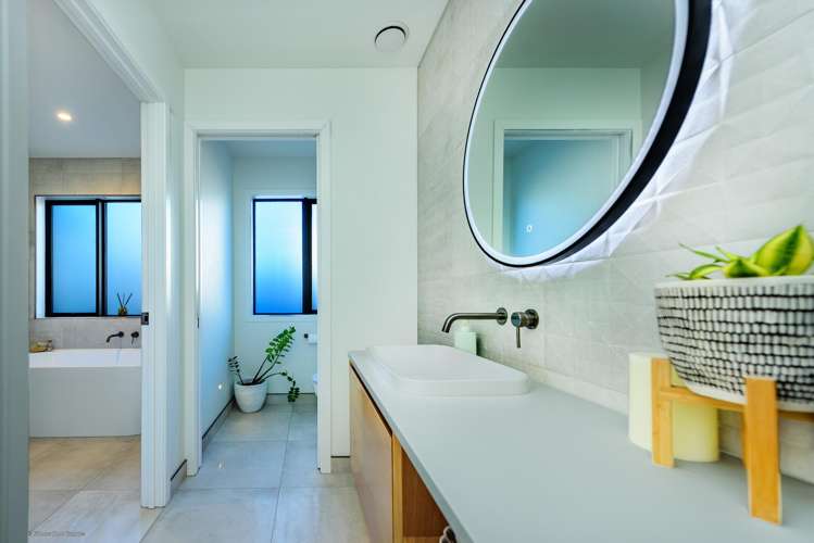 1 Carex Rise Cracroft_17