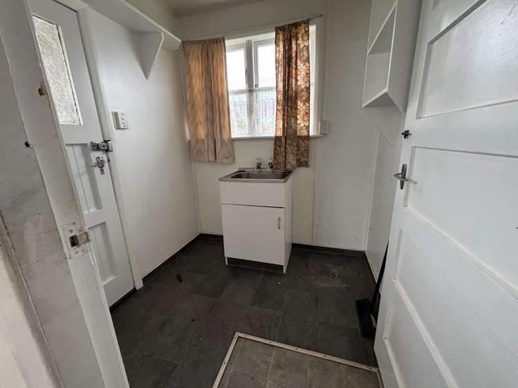 47 Goldsmith Crescent 10516_7