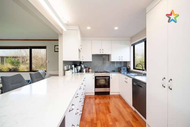 533 Flora Road East Makarewa_2