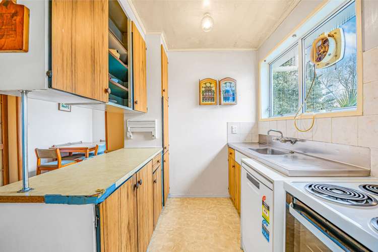 99 Riverpark Crescent Henderson_3