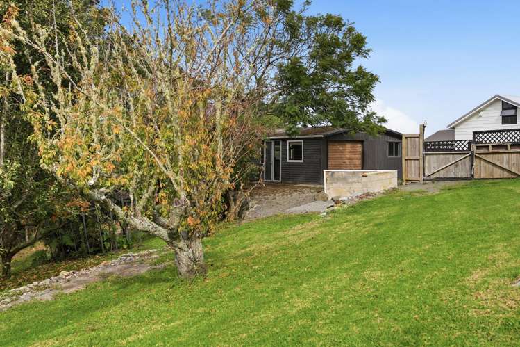 1 Bush Point Road Cable Bay_10