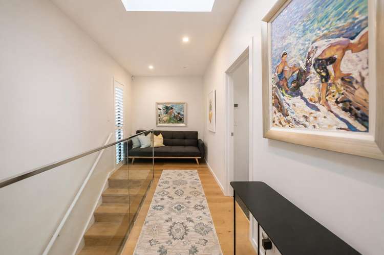 2 Jade Lake Crescent Fernhill_14