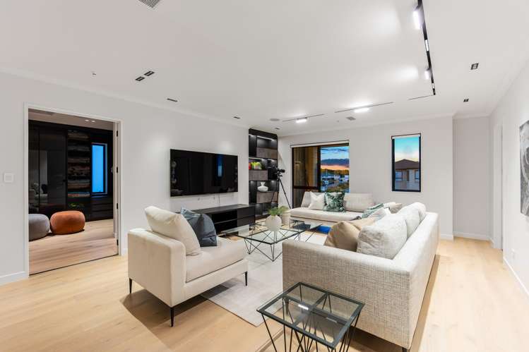 7 Headsail Drive Long Bay_16