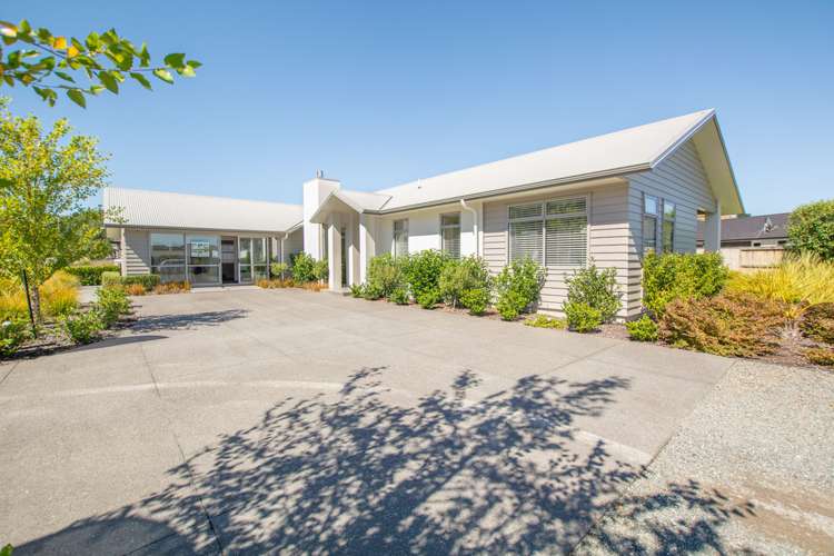 262 Lakes Boulevard Pyes Pa_19